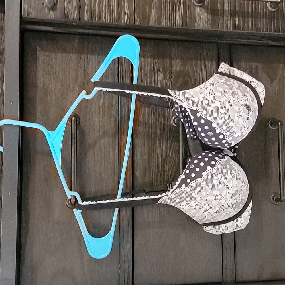 VS Bra
